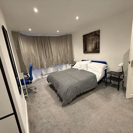 Tatil Evi Causeway 4 Bedroom House Bristol