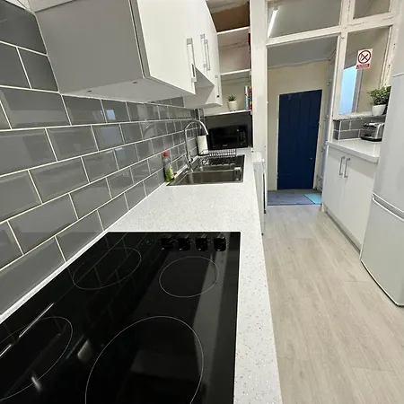 בית נופש Causeway 4 Bedroom House *